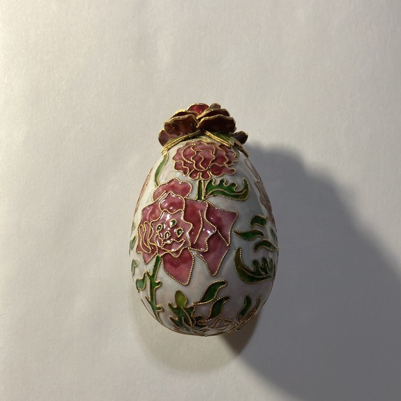 FINAL SALE PRICE Nyco International Pink Rose Topped Large Egg Ornament - Picture 2 of 3